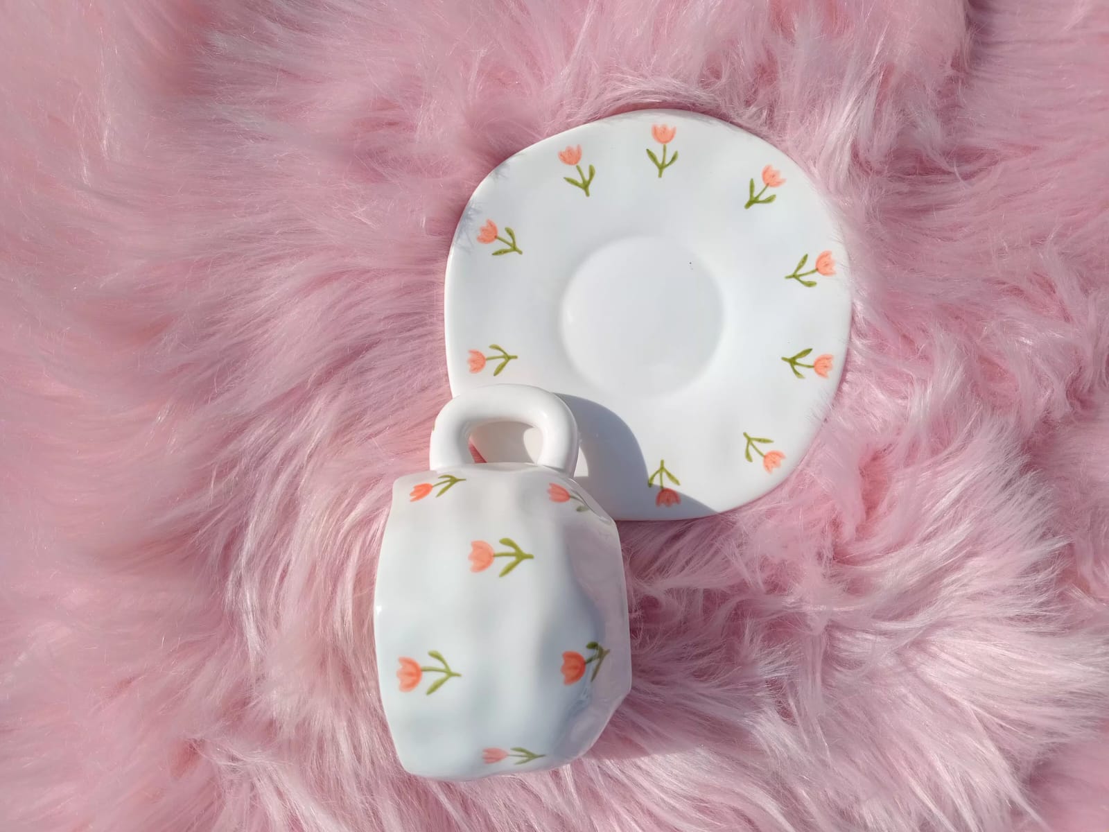 Mini Tulip Ceramic Cup and Saucer Set Mini Tulip Ceramic Cup and Saucer Set