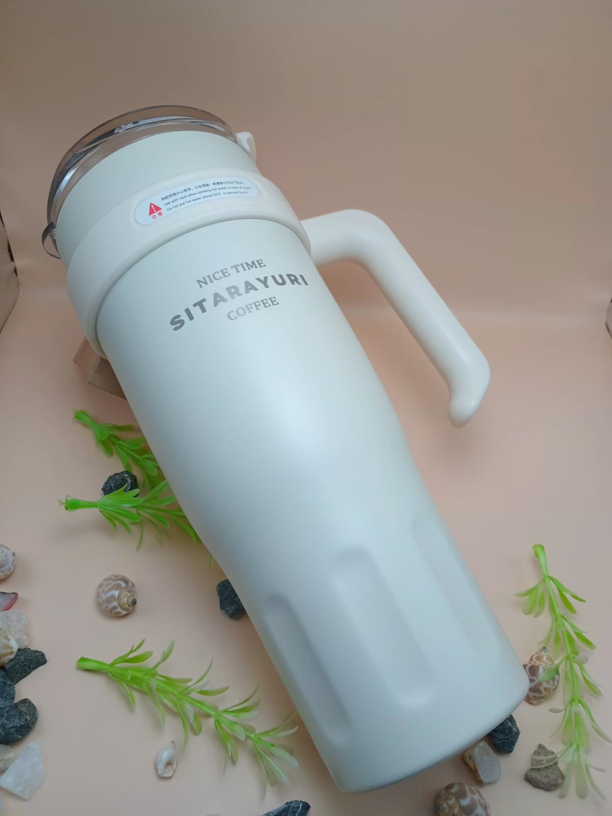 Travel Tumbler with Handle Travel Tumbler with Handle